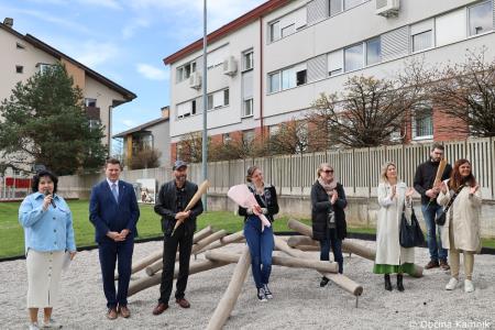 Čarobne zgodbe slovenskih vasi  (38)